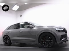 Audi Q8 - 55 TFSI quattro S-Line Competition/Carbon/Pano/Luchtvering