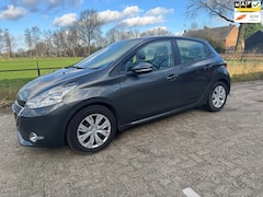 Peugeot 208 - 1.2 VTi Envy, alle extra's, APK, NAP, autom. airco, groot scherm, enz