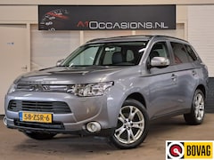 Mitsubishi Outlander - 2.0 Instyle 4WD + LEDER + NAVI + STOELVERWARMING