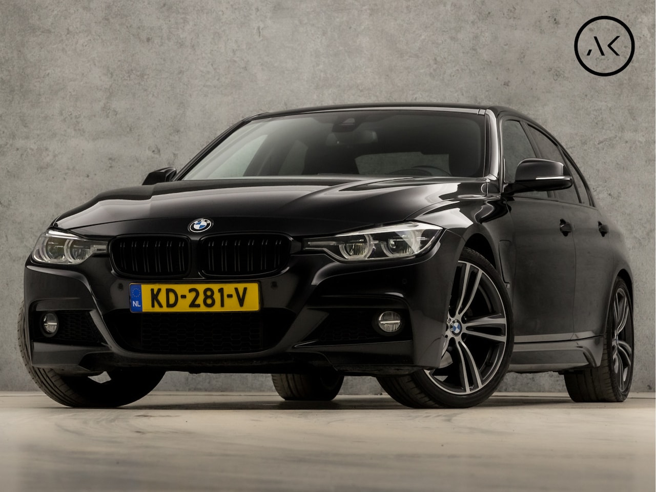 BMW 3-serie - 330e High Executive M Sport 252Pk Automaat (DRAADLOOS CARPLAY, M PAKKET, GROOT NAVI, STOEL - AutoWereld.nl