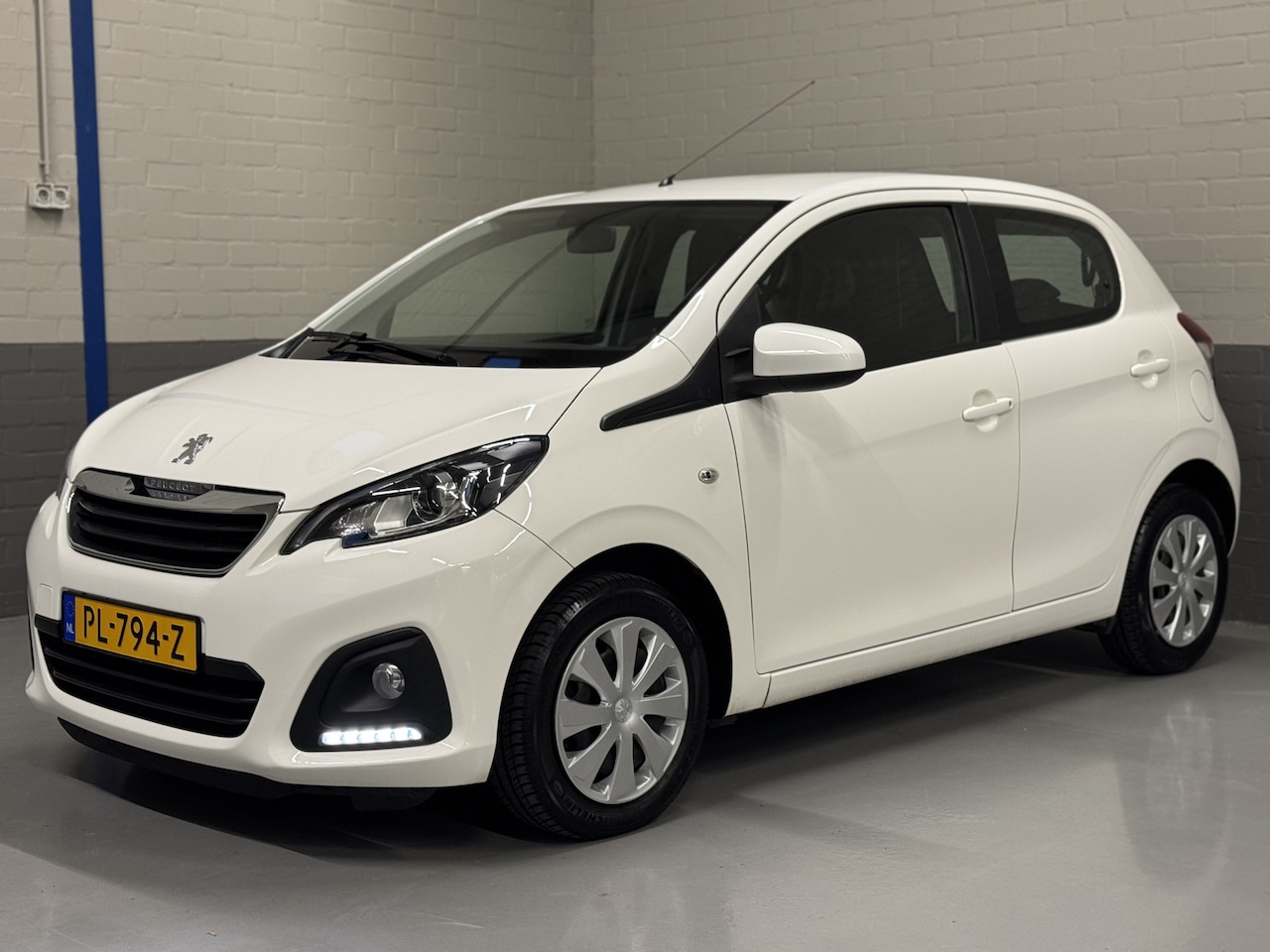 Peugeot 108 - 1.0 e-VTi Active 1.0 e-VTi Active - AutoWereld.nl