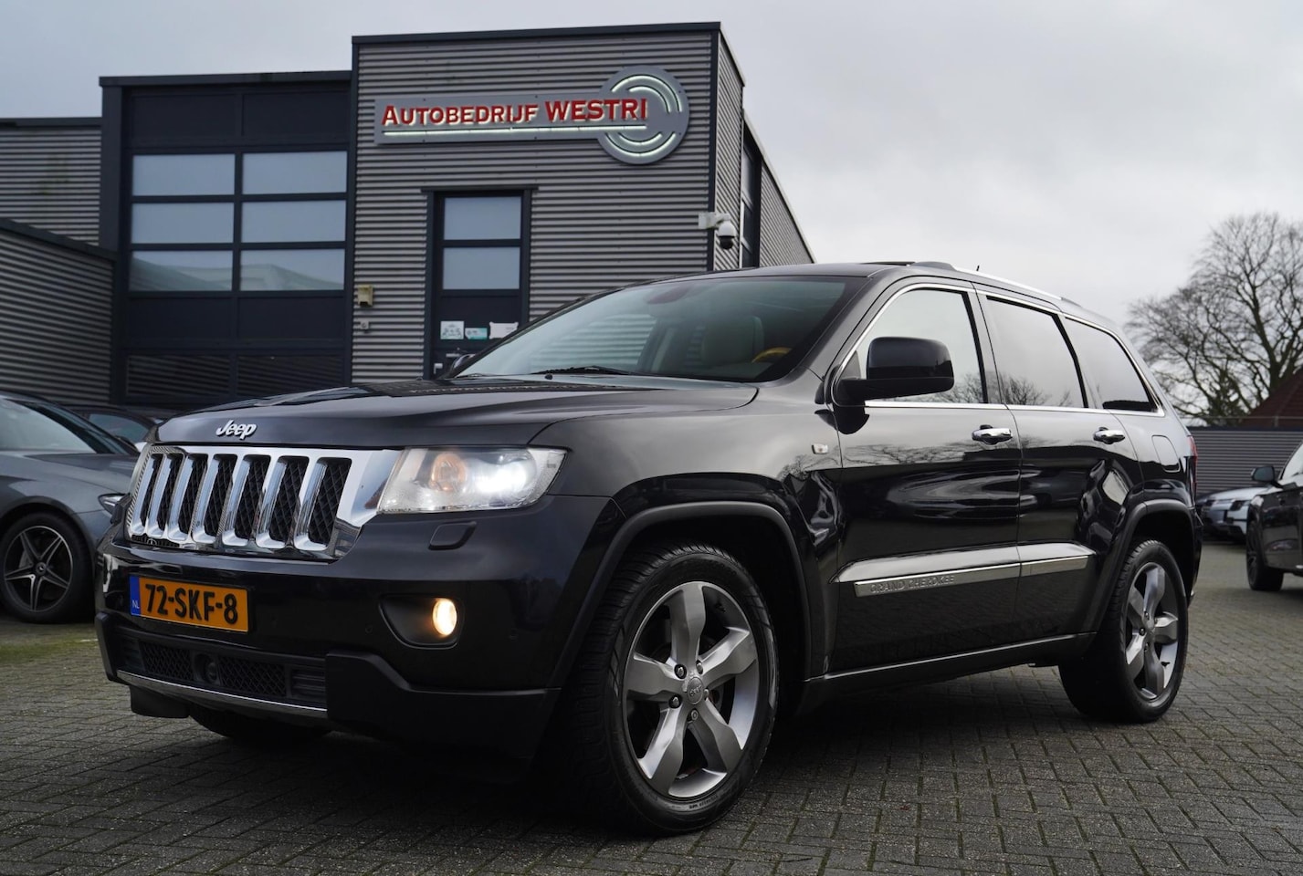 Jeep Grand Cherokee - 3.6 Overland | Stuurwiel verwarming | Luchtvering | Stoelverkoeling - AutoWereld.nl