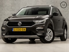 Volkswagen T-Roc - 1.5 TSI Sport 150Pk (DIGITAL COCKPIT, APPLE CARPLAY, STOELVERWARMING, CAMERA, SPORTSTOELEN