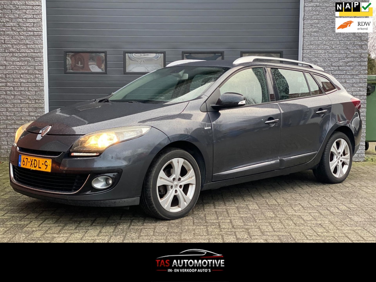 Renault Mégane Estate - 1.5 dCi Bose 2e EIG/NAVI/LEER/PDC! - AutoWereld.nl