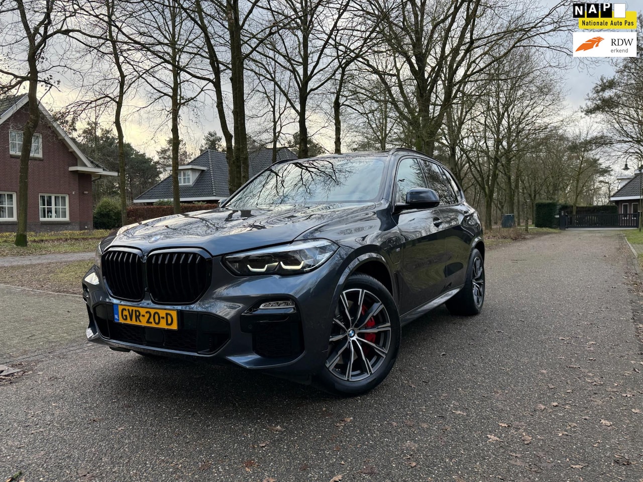 BMW X5 - XDrive45e High Exe M-Sport 394PK Pano Shadow 1E Eig Dealer OH - AutoWereld.nl