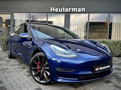 Tesla Model 3 - Performance AWD Autopilot/ 20 inch/ Black optiek