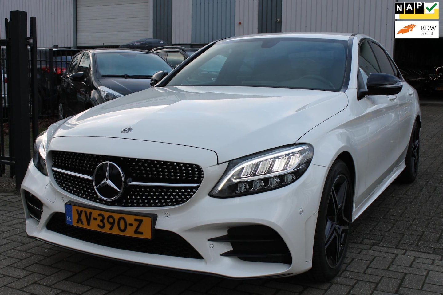 Mercedes-Benz C-klasse - 180 Business Solution AMG LED 360 Dig. Cockpit! - AutoWereld.nl