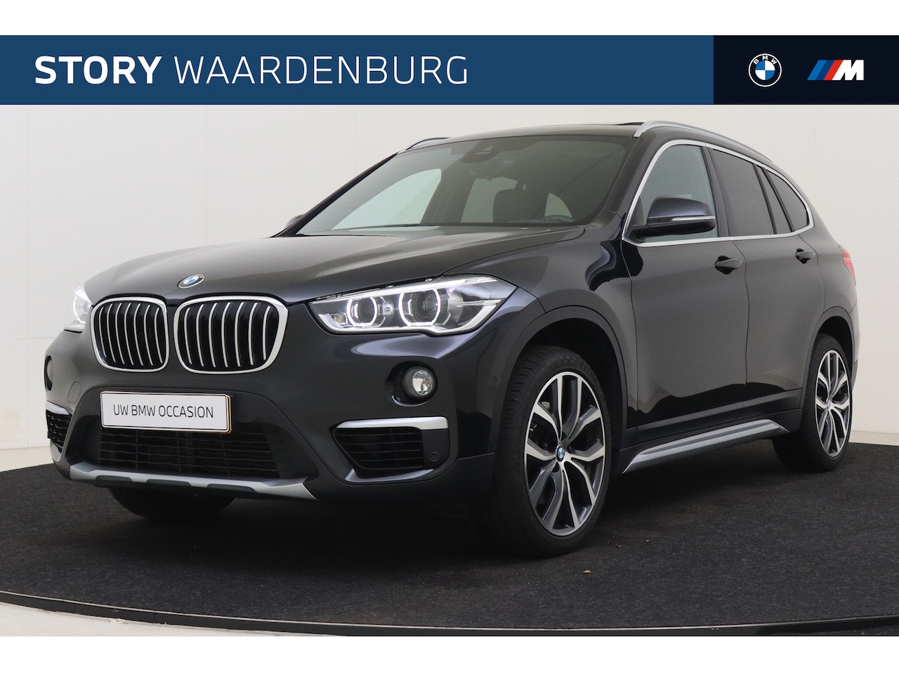 BMW X1 - sDrive20i High Executive xLine Automaat / Panoramadak / Sportstoelen / Stoelverwarming / L - AutoWereld.nl