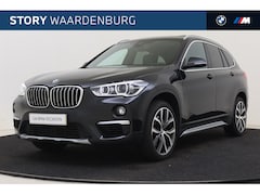 BMW X1 - sDrive20i High Executive xLine Automaat / Panoramadak / Sportstoelen / Stoelverwarming / L