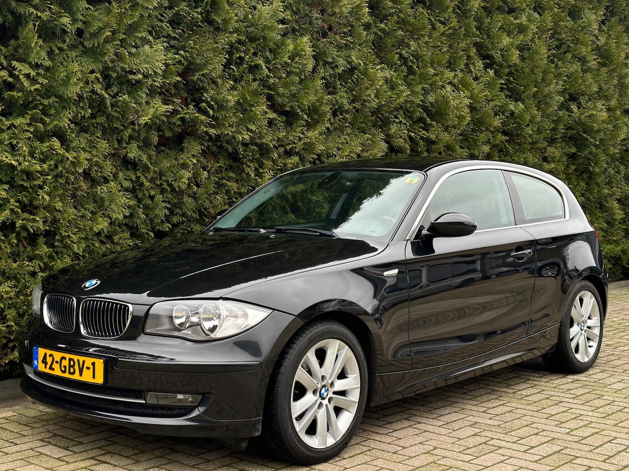 BMW 1-serie - 116i Business Line Airco Bluetooth - AutoWereld.nl