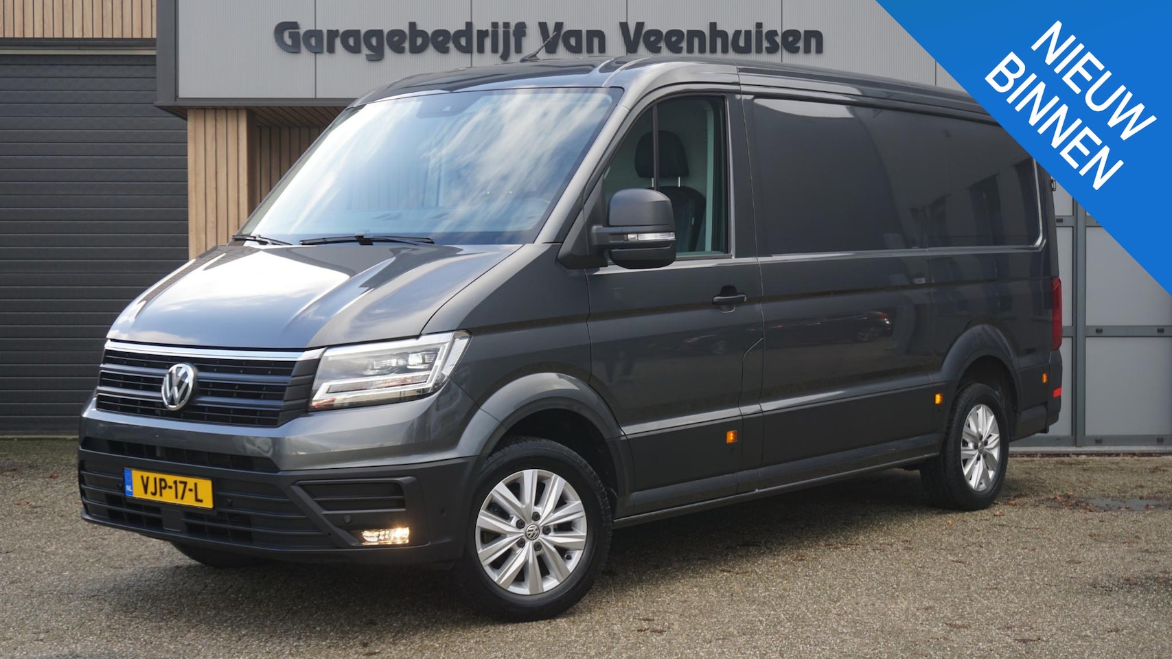 Volkswagen Crafter - 35 2.0 TDI 177pk DSG L3H2 3-Zits LED 3000kg Trekgewicht! Adap/Cruise-Control Geveerde stoe - AutoWereld.nl