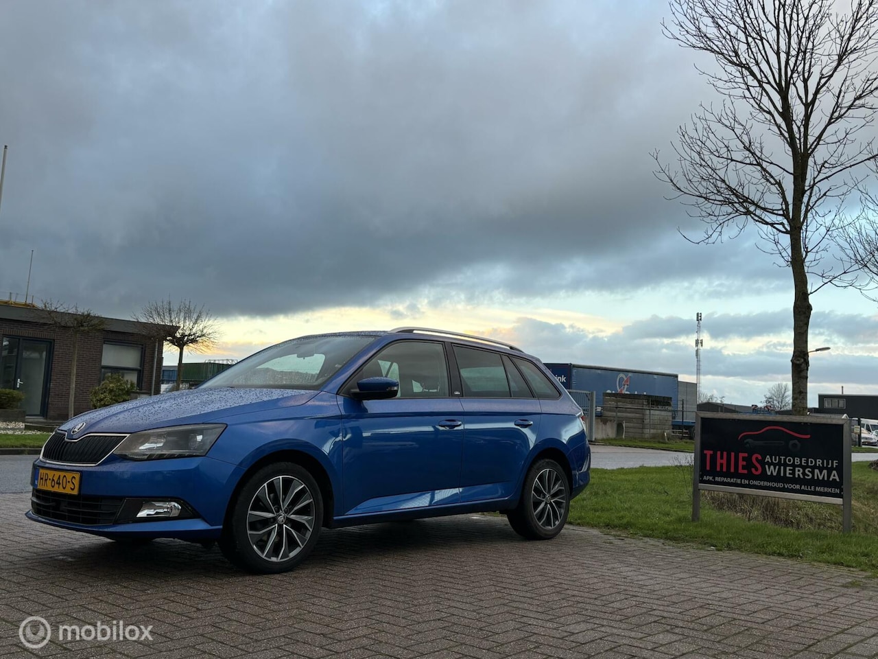 Skoda Fabia Combi - 1.2 TSI Style cruise/stoel vw/trekhaak/apple carplay/ - AutoWereld.nl