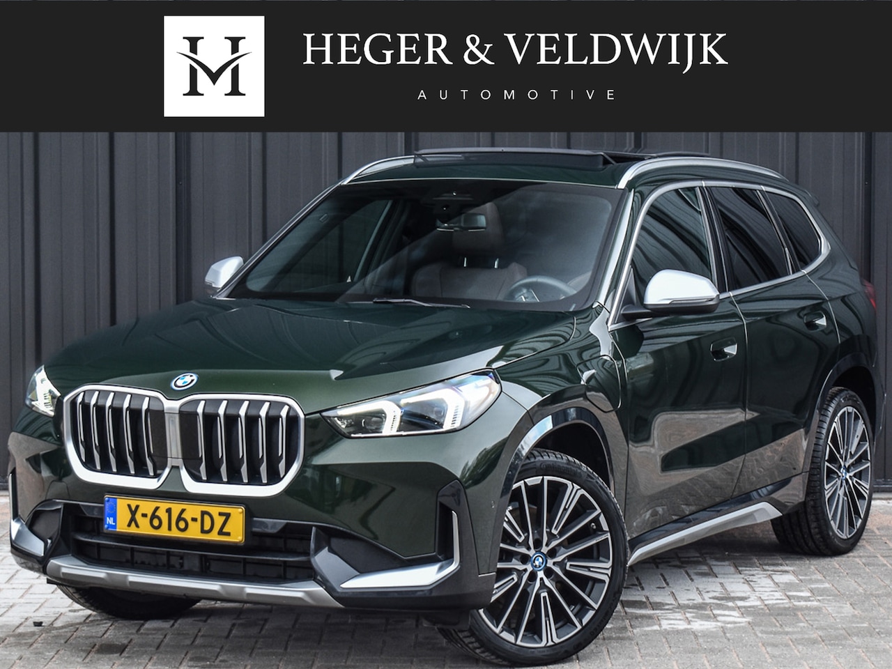 BMW X1 - xDrive25e | NL-AUTO | LUXURY LINE | PANORAMADAK | COMFORT ACCESS | LEDER | ADAPTIVE LED | - AutoWereld.nl