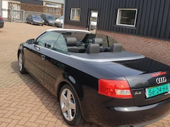 Audi A4 Cabriolet - 2.4 V6