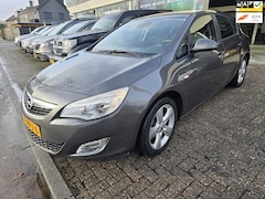 Opel Astra - 1.4 Turbo Edition 2E EIGENAAR | 12MND GARANTIE | AIRCO | CRUISE | LMV