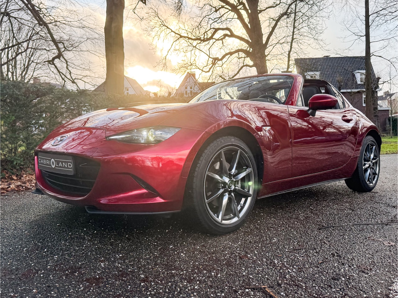 Mazda MX-5 RF - 2.0 SkyActiv-G 184 2.0 SkyActiv-G 184, Camera, CarPlay / Android auto - AutoWereld.nl