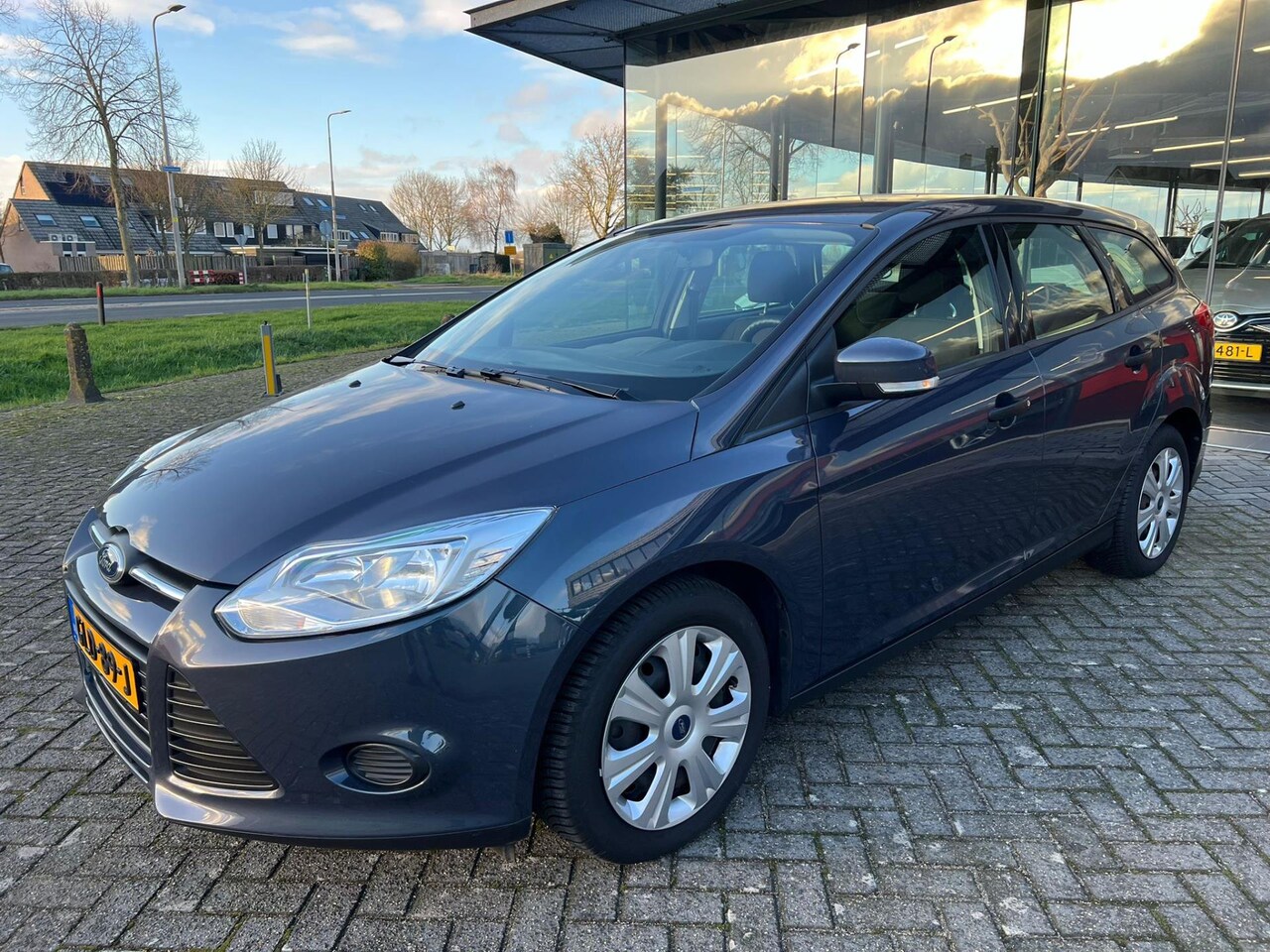 Ford Focus Wagon - 1.0 EcoBoost Edition Plus 1.0 EcoBoost Edition Plus - AutoWereld.nl