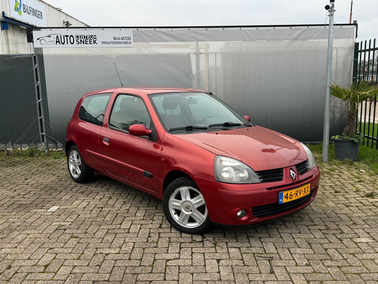 Renault Clio - 1.2-16V Authentique Comfort - Airco - APK 04-25 - AutoWereld.nl