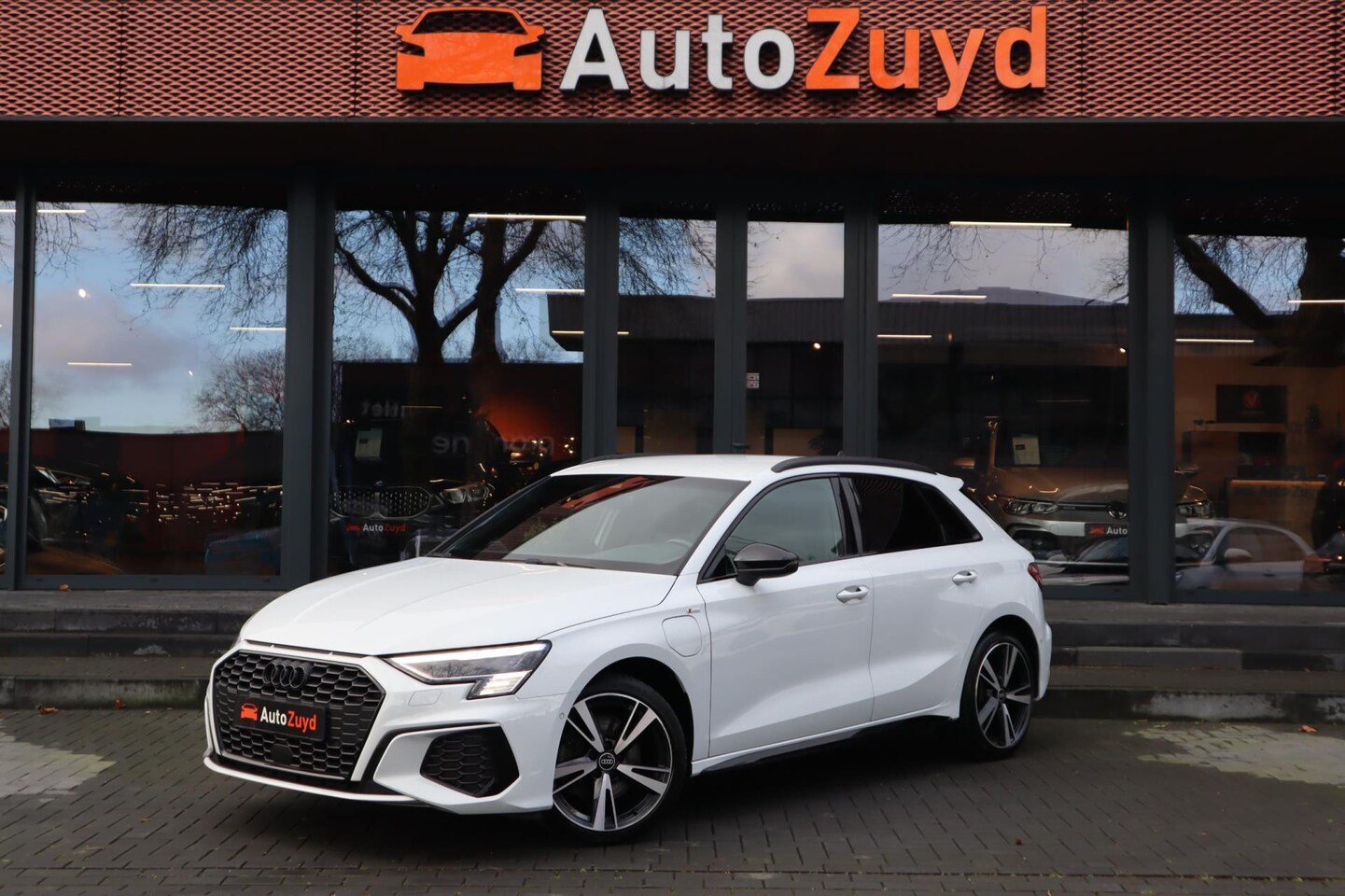 Audi A3 Sportback - 40 TFSI e S-Line / 204pk / Virtual / B&O / RS Stoelen/ Camera / Afn. Trekhaak - AutoWereld.nl