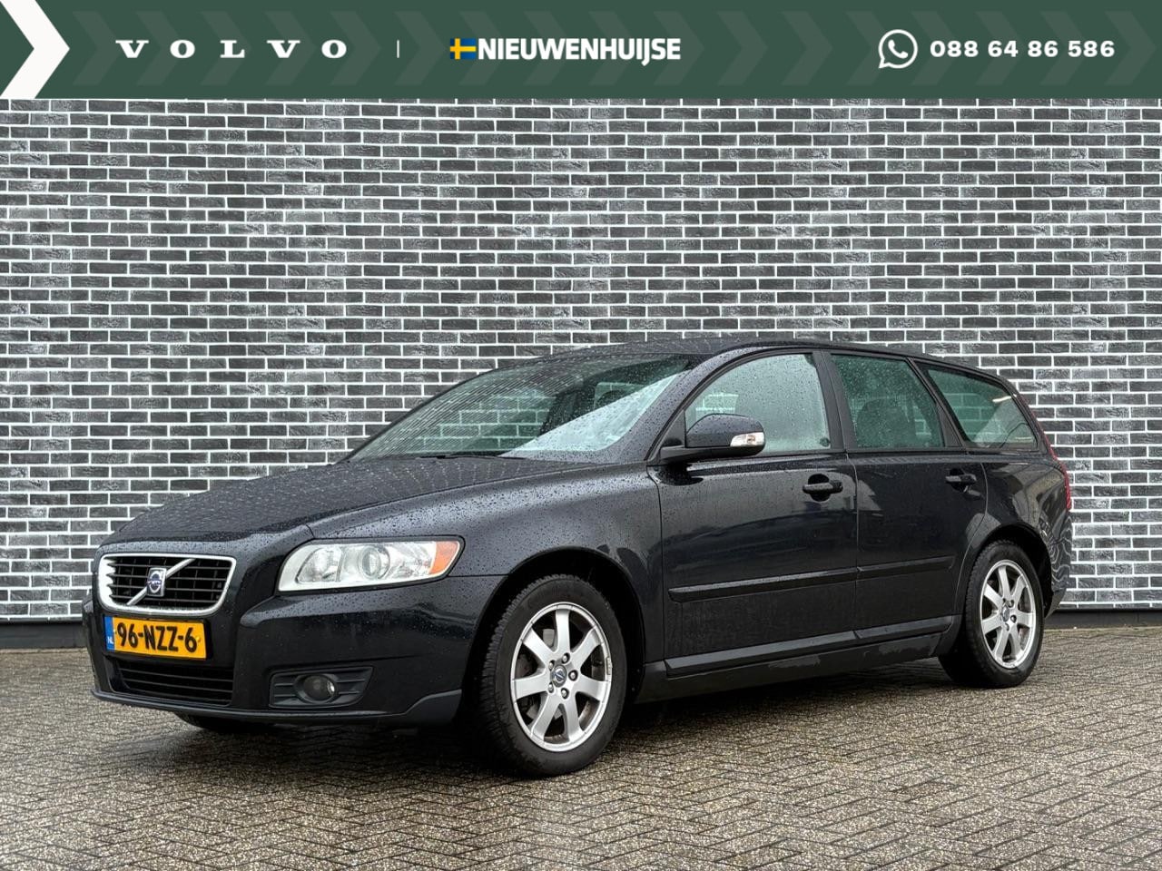 Volvo V50 - 2.0 Sport | Navigatie | Trekhaak | Climate control | Elektrisch verstelbare bestuurderstoe - AutoWereld.nl