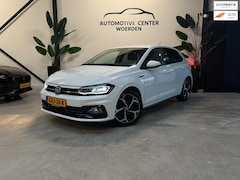 Volkswagen Polo - 1.0 TSI R-LINE LED CAMERA STOELVERWARMING CLIMA NAVI CARPLAY