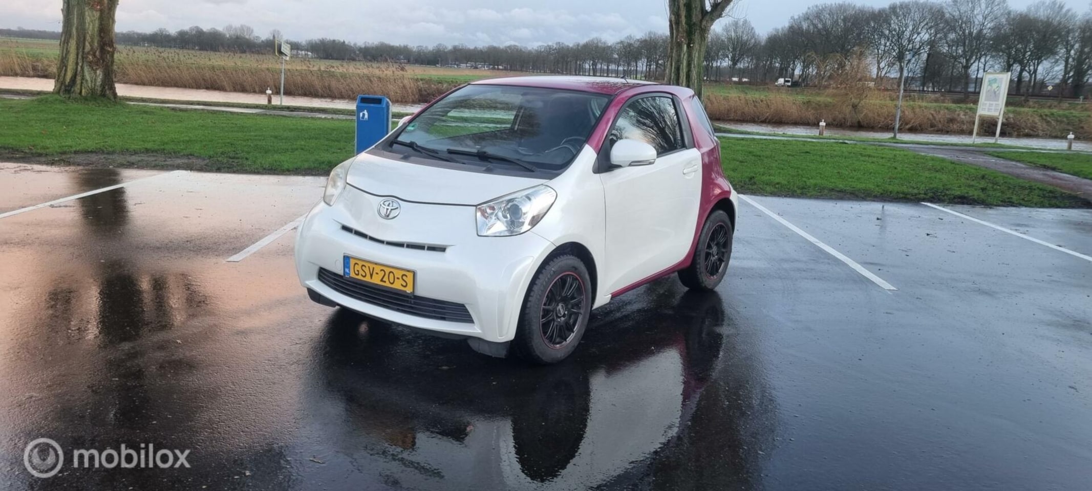 Toyota iQ - 1.0 VVTi Comfort lm wielen two color airco nwe apk - AutoWereld.nl