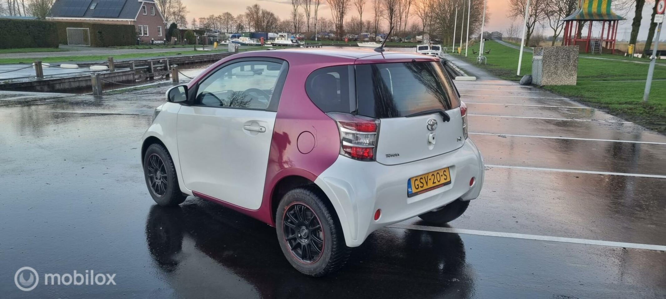 Toyota iQ - 1.0 VVTi Comfort lm wielen two color airco nwe apk