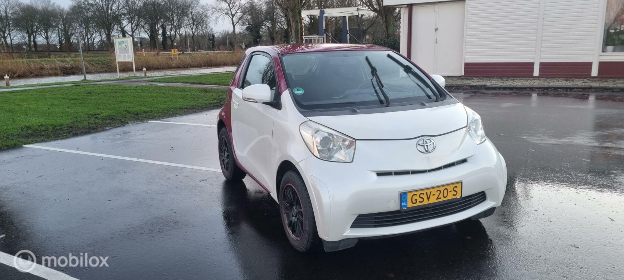 Toyota iQ - 1.0 VVTi Comfort lm wielen two color airco nwe apk