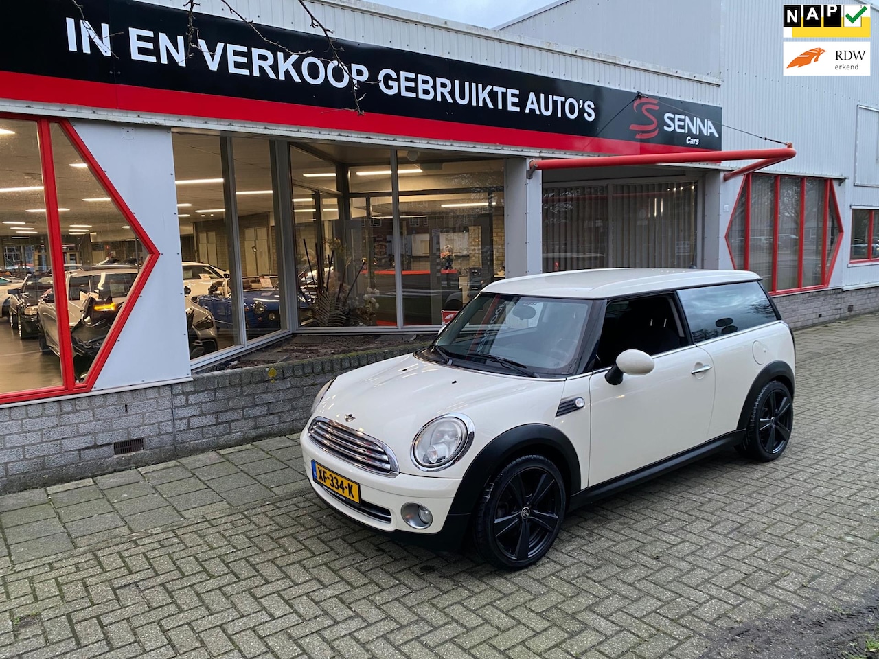 MINI Clubman - Mini 1.6 Cooper - Airco - 17 inch - Inr Mog !! - AutoWereld.nl