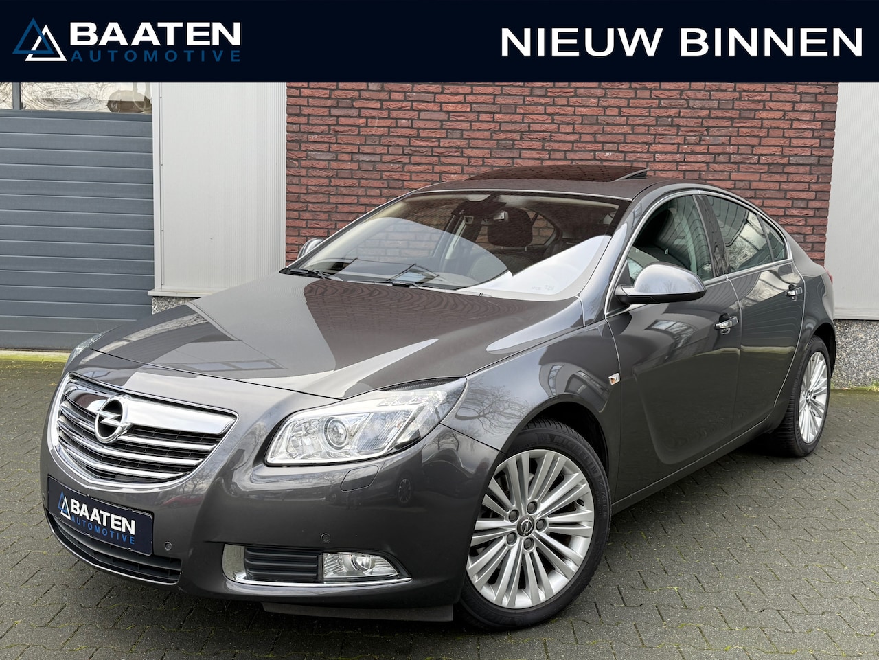 Opel Insignia - 2.0 T Cosmo 220PK|Uniek|Schuifdak|Automaat|Xenon|Navi|Trekhaak - AutoWereld.nl