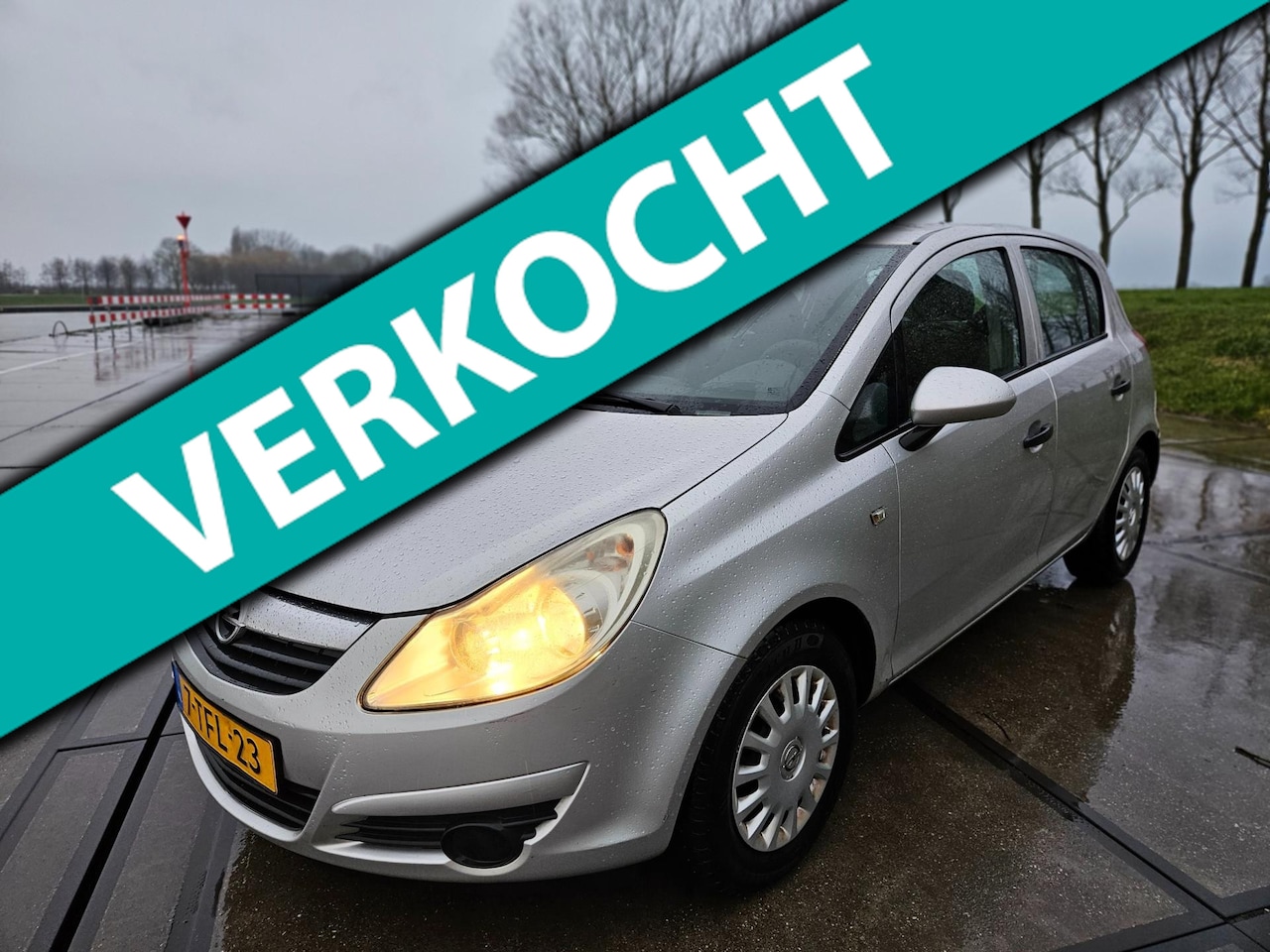 Opel Corsa - 1.2-16V '111' Edition 1.2-16V '111' Edition - AutoWereld.nl