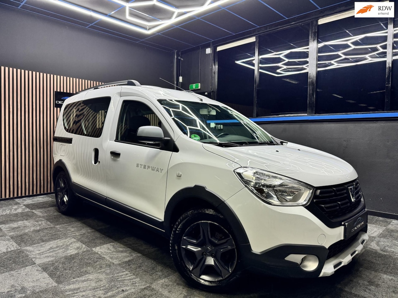 Dacia Dokker - 1.2 TCe S&S Série Limitée Stepway 1e Eig Navi Airco Pdc Cruise Bluetooth - AutoWereld.nl