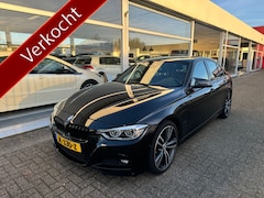 BMW 3-serie - 330e | 3e eigenaar | Automaat | Panoramadak | Airco | Achteruitrijcamera | Navigatie | Cru