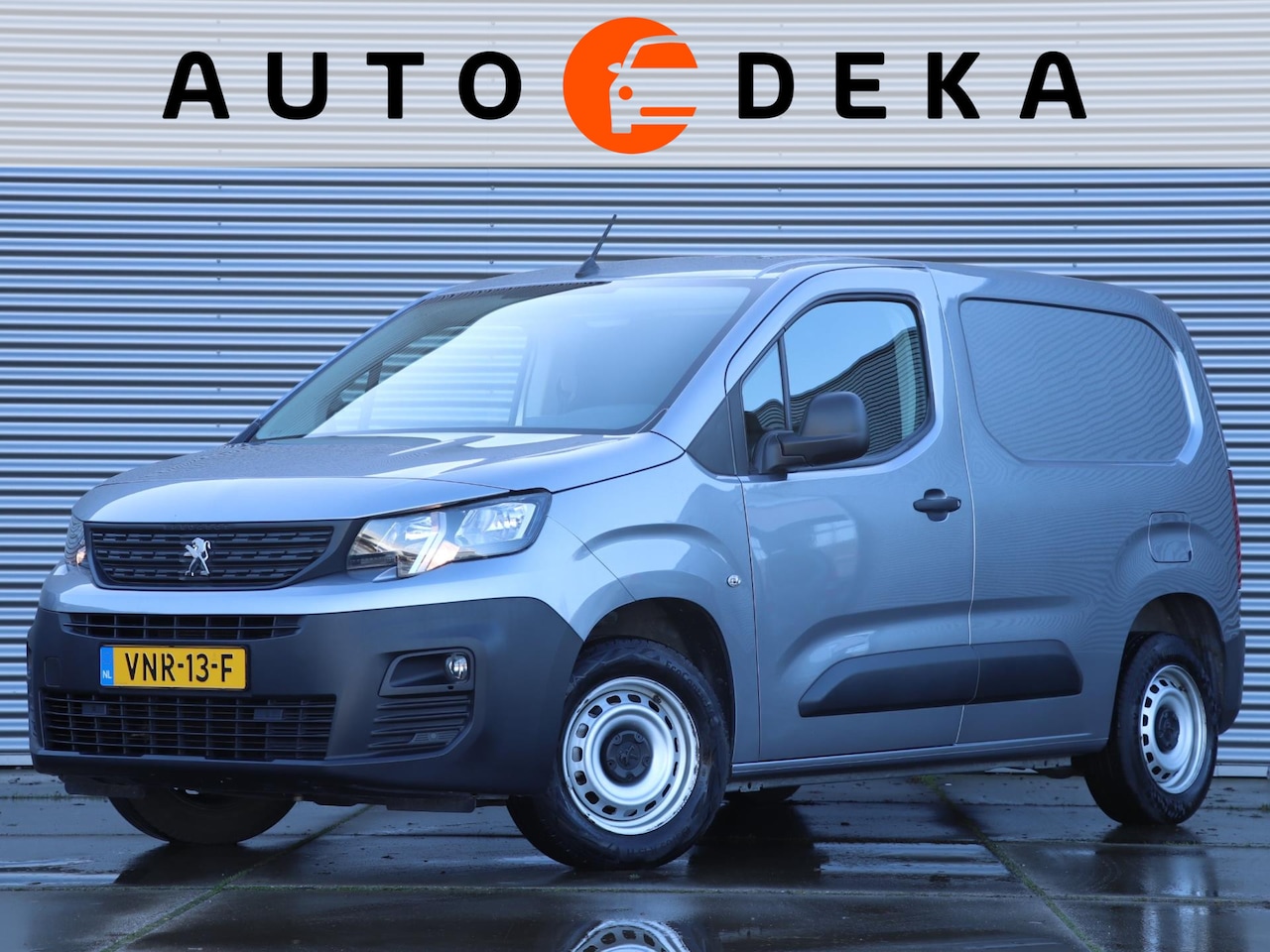 Peugeot Partner - 1.5 BlueHDI 100pk Premium *Standkachel*Parkeersens.*Trekhaak* - AutoWereld.nl