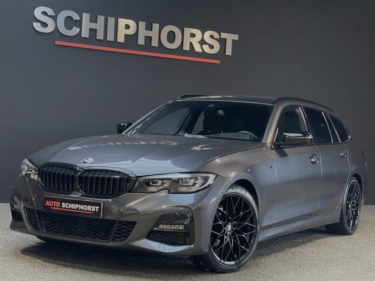 BMW 3-serie Touring - Touring 318i 2.0 M-Sport/Trekhaak/Head-up/live cockpit/19inch - AutoWereld.nl