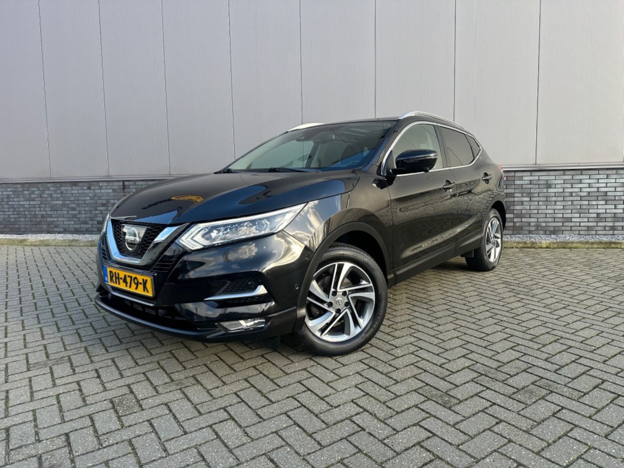 Nissan Qashqai - 1.2 Bussiness Ed+Camera Keyles - AutoWereld.nl