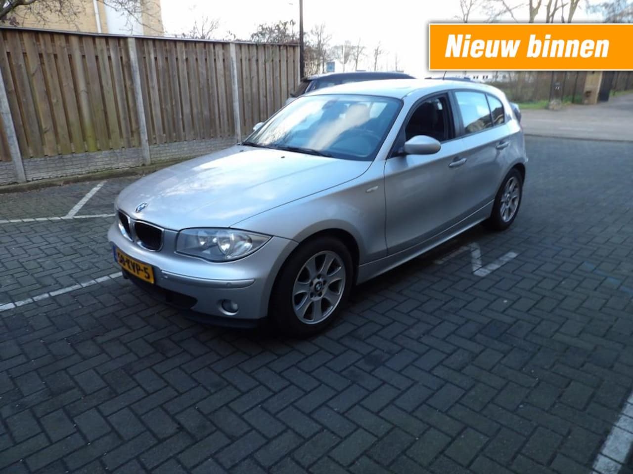 BMW 1-serie - 118 D Executive - leder - navigatie - camera - AutoWereld.nl