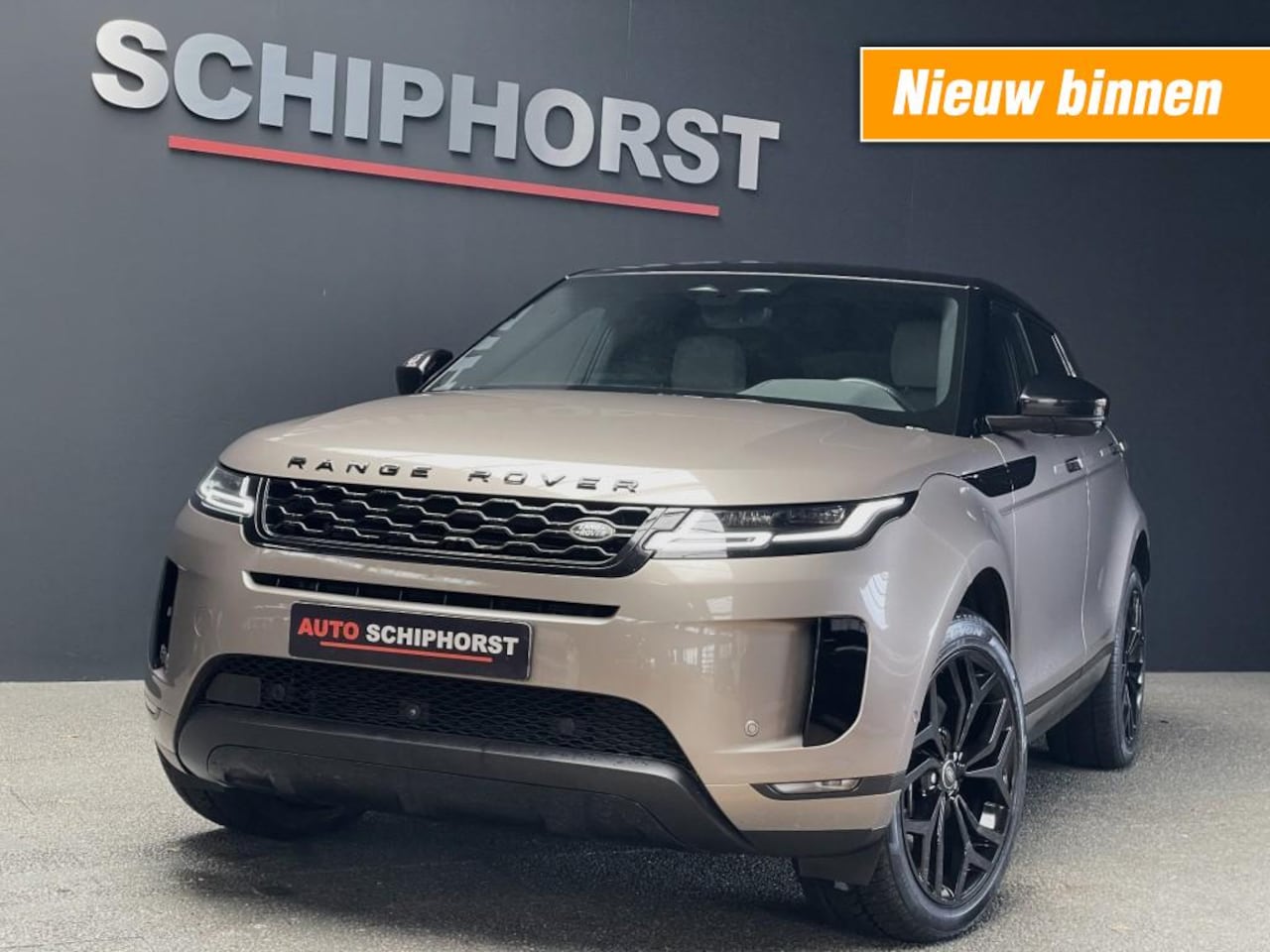 Land Rover Range Rover Evoque - P300e SE 309pk 20inch/leer/black-pack/trekhaak/360 camera - AutoWereld.nl