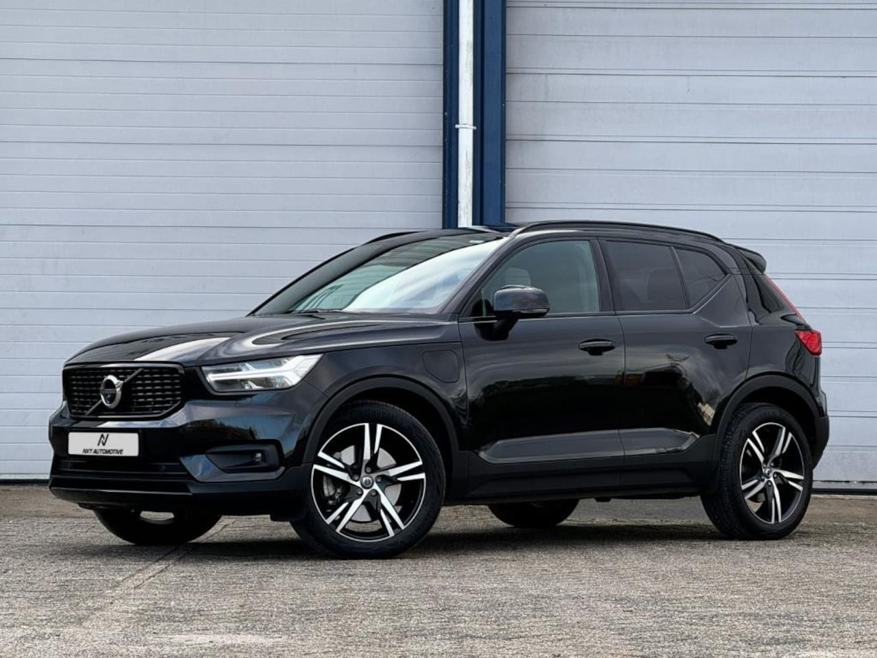 Volvo XC40 - 1.5 T5 Recharge R-Design 1.5 T5 Recharge R-Design - AutoWereld.nl