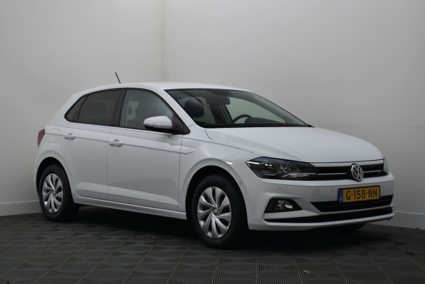 Volkswagen Polo - 1.0 TSI Comfortline Business 1.0 TSI 95PK Comfortline Business 5-DRS - AutoWereld.nl