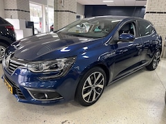 Renault Mégane - Megane 1.2 TCE BOSE Automaat Leder Stof Camera ECC CRUISE