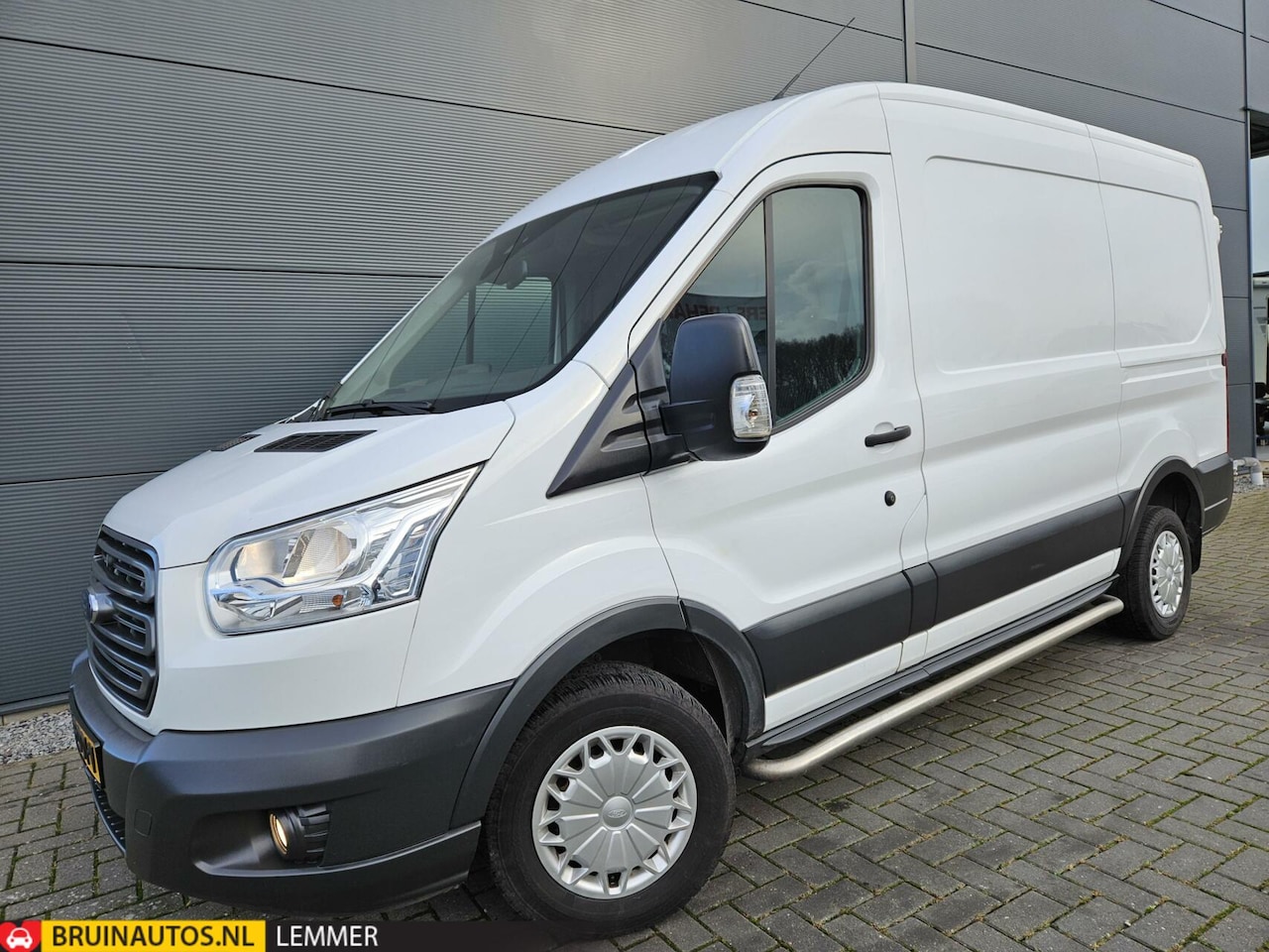 Ford Transit - 310 2.2 TDCI L2H2 Airco navi 3-pers 2700 KG - AutoWereld.nl