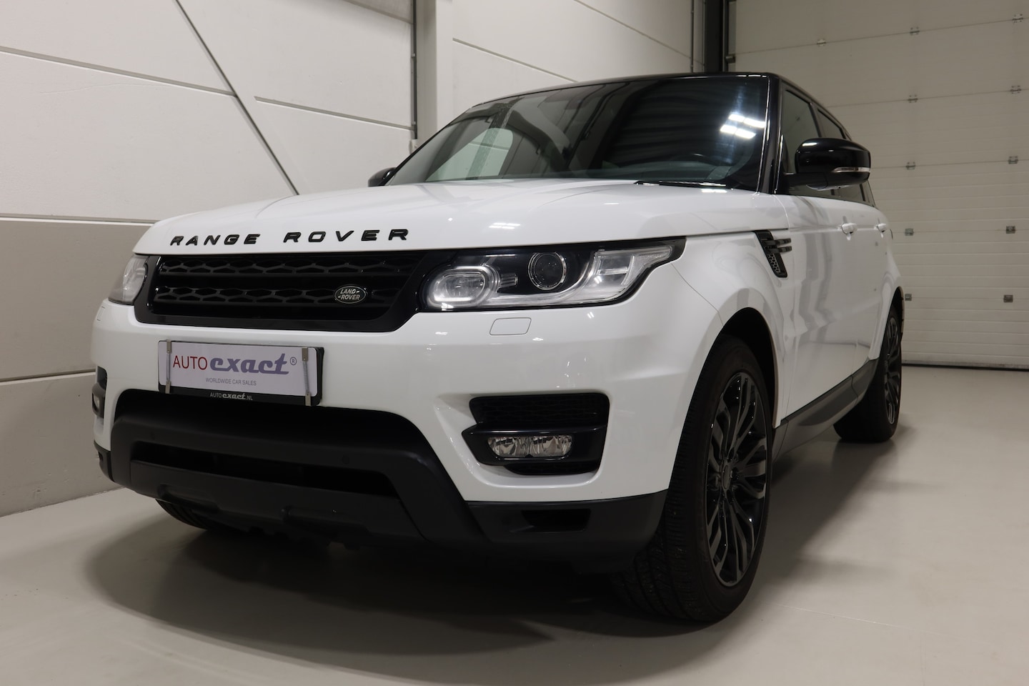 Land Rover Range Rover Sport - 3.0 TDV6 HSE Dynamic APK Nieuw - Nieuwstaat - AutoWereld.nl