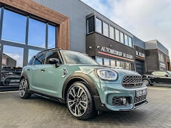 MINI Countryman - 2.0 Cooper S E ALL4 John Cooper Works 220pk/Navi/19"/led/Leer/Sage Green