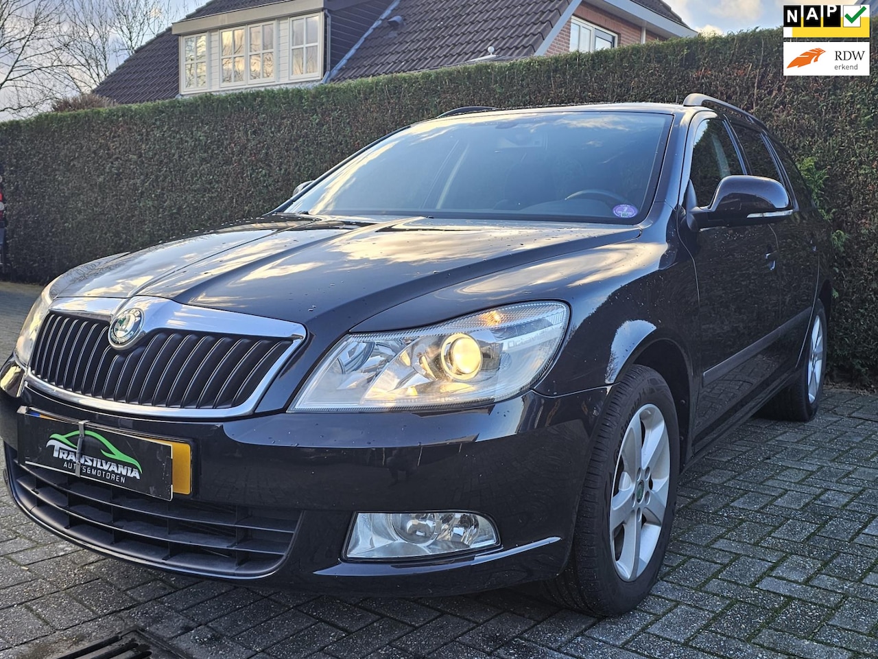 Skoda Octavia Combi - 1.4 TSI Greentech Tour Business Line 1.4 TSI Greentech Tour Business Line - AutoWereld.nl