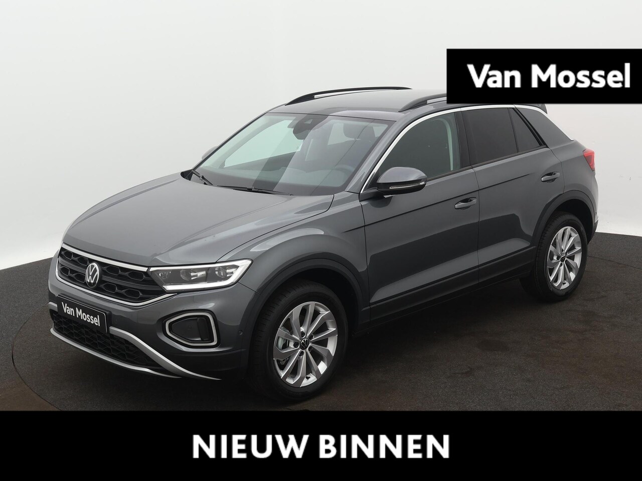 Volkswagen T-Roc - 1.5 TSI Life Edition 150 PK Automaat | Navigatie | Apple Carplay | Climate control | Camer - AutoWereld.nl