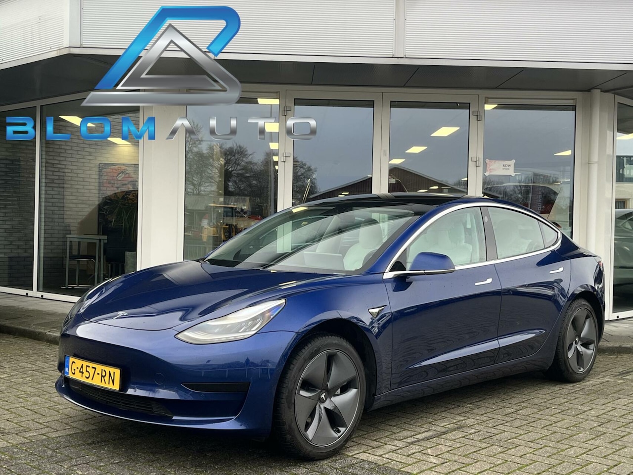 Tesla Model 3 - SR Range Plus PANO+AUTOPILOT+WIT LEDER LAGE KM - AutoWereld.nl