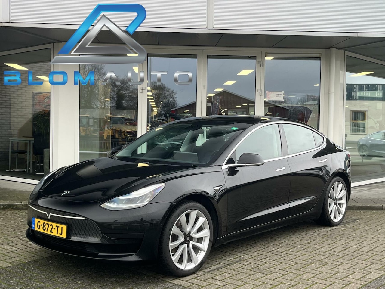 Tesla Model 3 - SR Range Plus TREKH+PERFORMANCE VELG+AUTOPILOT - AutoWereld.nl