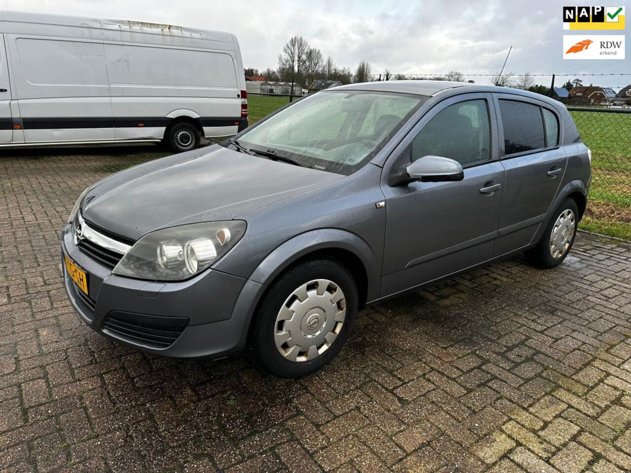 Opel Astra - 1.6 Edition airco. Elektrische ramen cv stereo rijd goed alleen stuurbekrachtiging soms wa - AutoWereld.nl