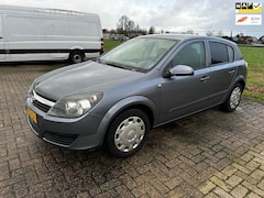 Opel Astra - 1.6 Edition airco. Elektrische ramen cv stereo rijd goed alleen stuurbekrachtiging soms wa